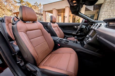 ford mustang convertible boot space
